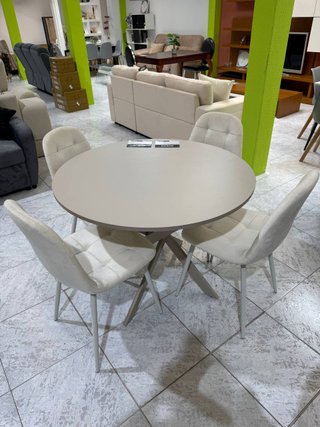 Conjunto de Mesa Redonda y 4 Sillas
