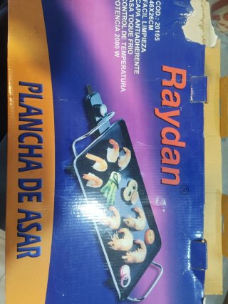 Plancha de Asar Eléctrica Raydan 2000W