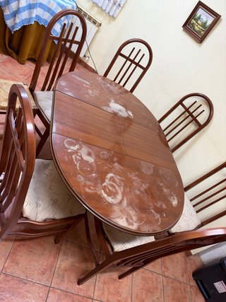 Mesa de comedor plegable con 4 sillas