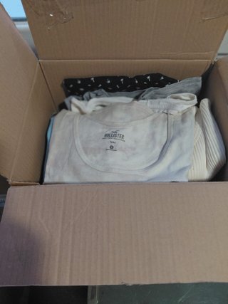 Caja de camisetas Tallas M-L