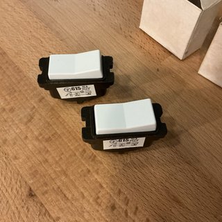 2 x Conmutadores Plastimetal Compact