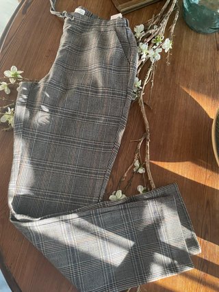 Pantalón gris de cuadros Sfera Talla S