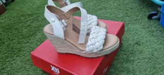 Sandalias de cuña Xti