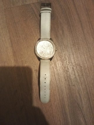 Reloj GUESS Mujer con Correa Blanca