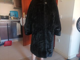 Abrigo Negro de Pelo