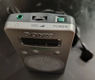 Radio Portátil Sony Walkman SRF-M807 MegaBass