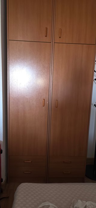 Armario de 2 puertas, maletero pequeño y 4cajones