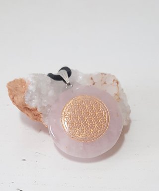 Colgante Cuarzo Rosa y Flor de la Vida