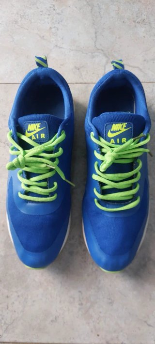 Zapatillas Nike Air Azules y Verdes