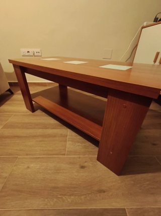 Mesa baja elevable de madera