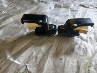 Cierre ventana tipo bisagra mini clásico