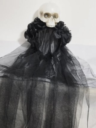 Diadema con Calavera, Flores y Velo