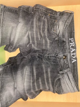 Pantalón corto Prada Milano
