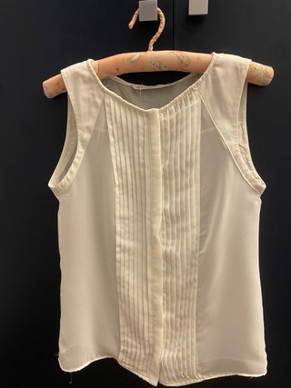 Blusa sin mangas blanca
