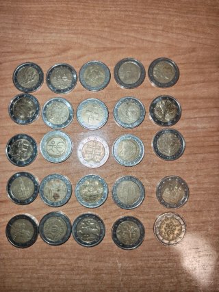 Lote de 25 monedas de 2 euros