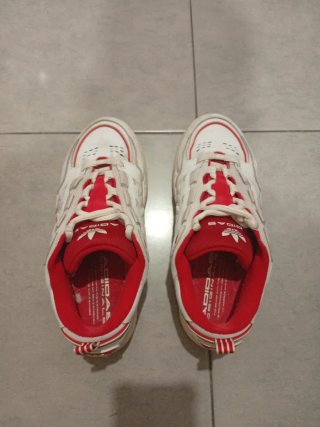 Zapatillas adidas Blancas y Rojas