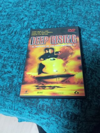 DVD Deep Rising: El Misterio de las Profundidades