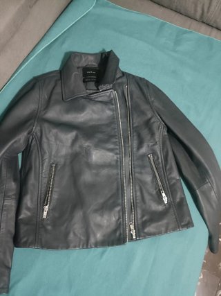 Chaqueta de piel Zara