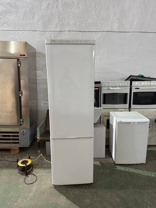 Nevera Blanca de Dos Puertas
