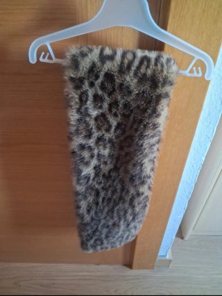 Bufanda con estampado animal