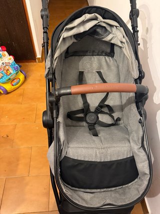 Carrito de bebé Kinderkraft en buen estado