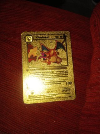Carta Pokémon Charizard Dorada