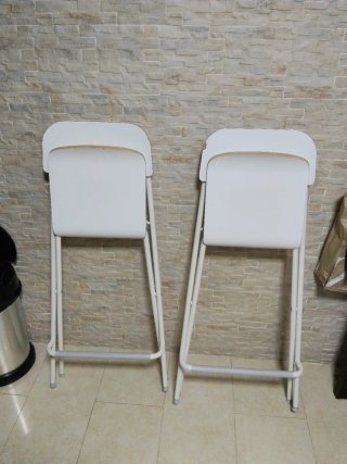 2 Taburetes Plegables Blancos