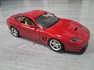 Ferrari 550 Maranello Burago 1:18
