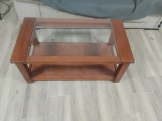Mesa de centro de madera y cristal