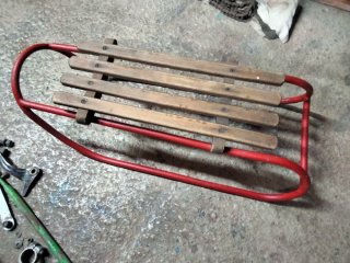 Trineo Antiguo de Madera y Metal