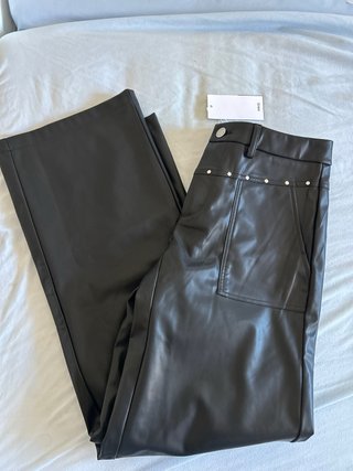 Pantalón Efecto Piel Negro