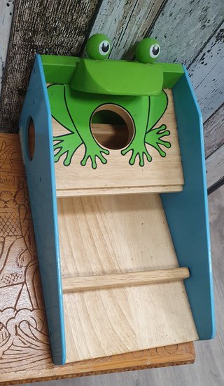 Juego de la Rana de Madera