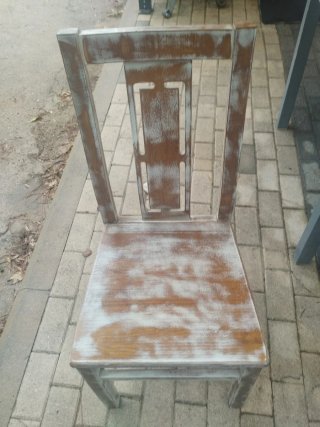 Conjunto de mesa y 4 sillas rústicas