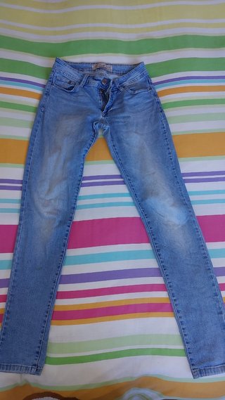 2 pantalones vaqueros