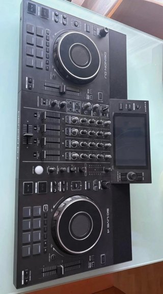 Mesa de Mezclas Denon SC Live 4