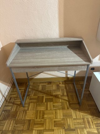 Escritorio de Madera y Metal
