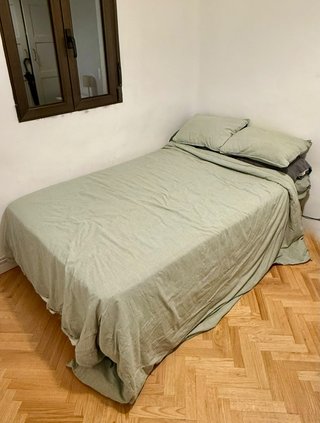 Cama con Colchón y Base Tapizada