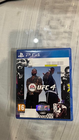 Juego PS4 UFC 4