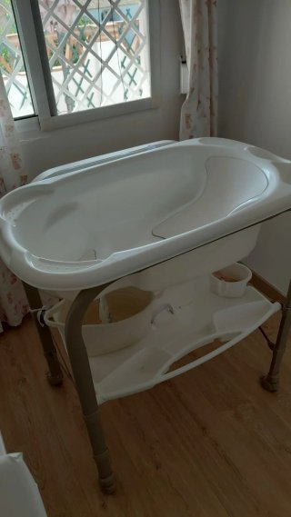 Bañera para bebé con soporte