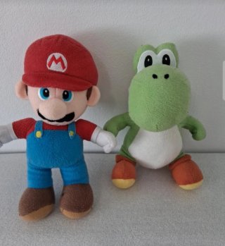 Set de 2 Peluches: Mario y Yoshi