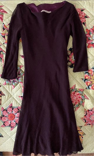 Vestido elegante de Charo Azcona, midi, burdeos