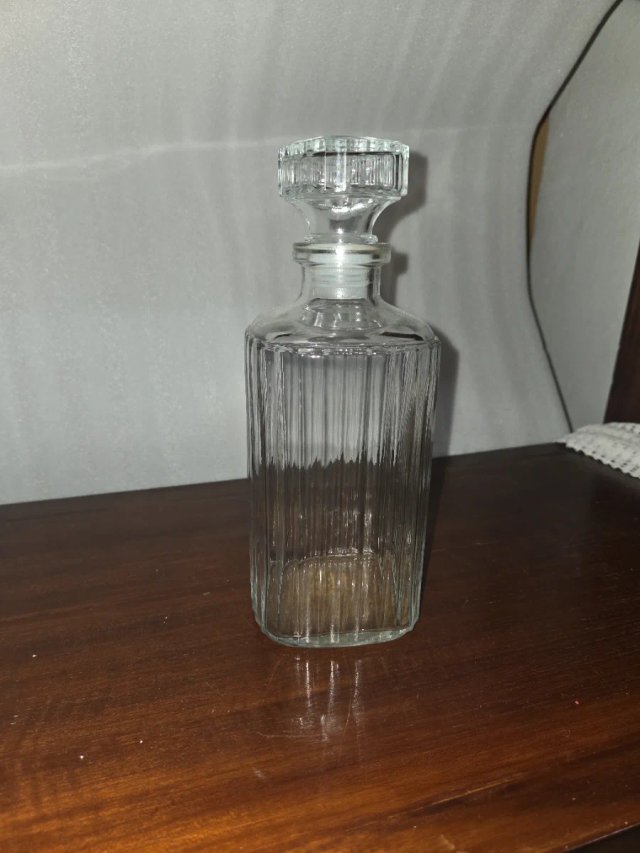 Botella de vidrio para whisky o Licor