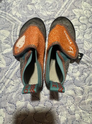 Zapatillas. Gatos de escalada Simond.Talla 25/26