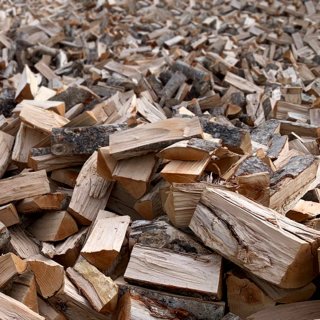 Leña Seca para Chimenea y Cocina