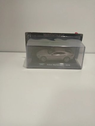 Coche miniatura Aston Martin DB11 2016