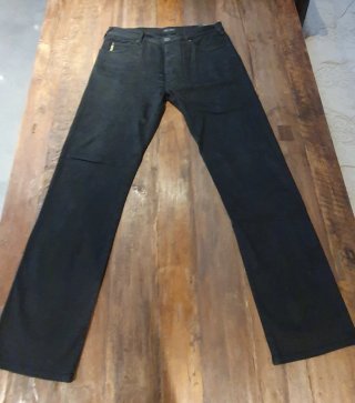 Pantalón Armani Negro