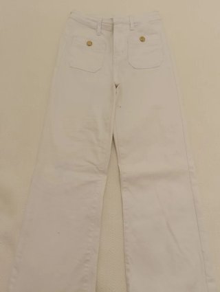 Pantalón de campana blanco