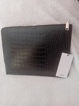 Funda para iPad o Clutch Mango Croco Negro