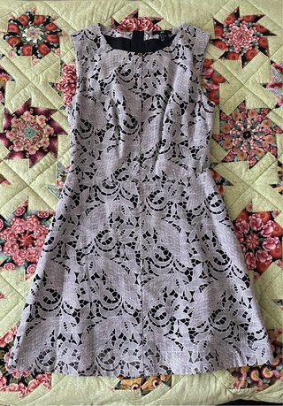 Vestido de encaje blanco y negro H&M