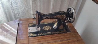 Máquina de coser Singer antigua (1910)